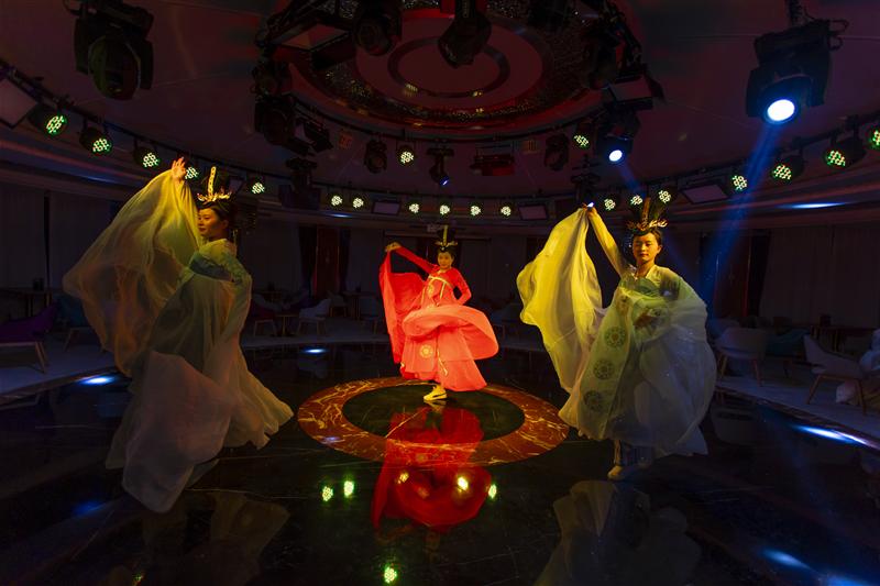 Three Gorges Cruise Ship Changjiang 3