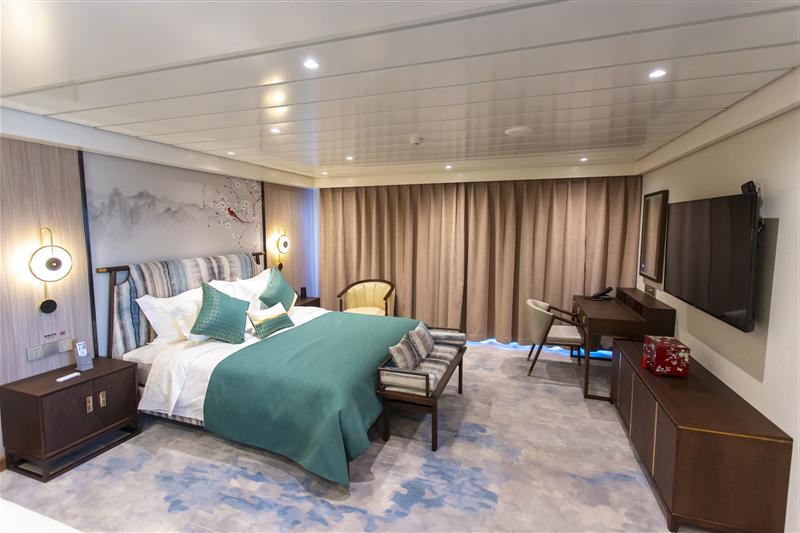 Three Gorges Cruise Ship Changjiang 3