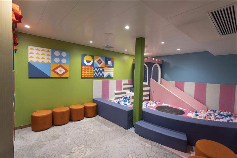 三峡游轮长江叁号儿童乐园