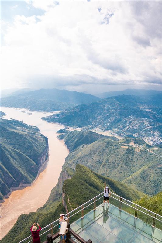 中國重慶奉節三峽之巔