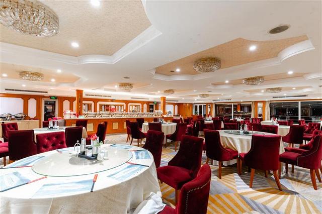 President 6 Cruise-VIP Restaurant