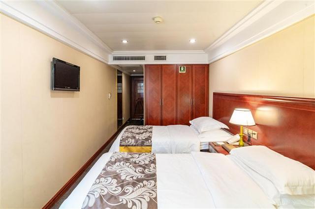 Balcony Deluxe Standard Cabin
