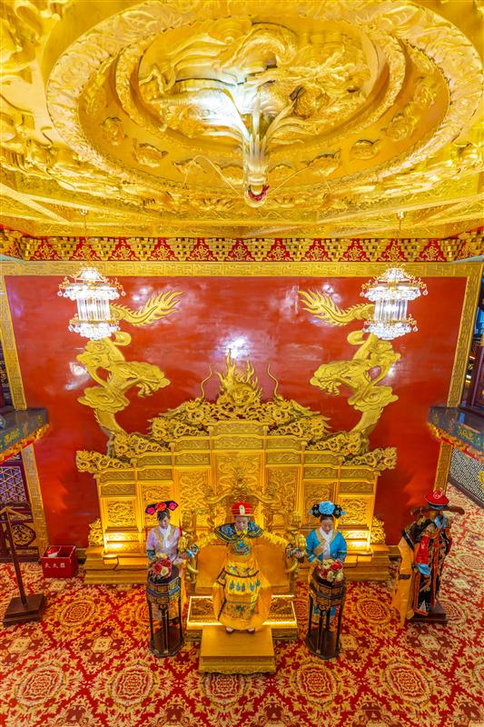 Royal Prosperity Hall Dragon Chair