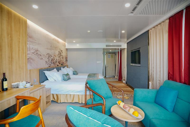 Three Gorges Yangtze River No.1 5F Observation Suite