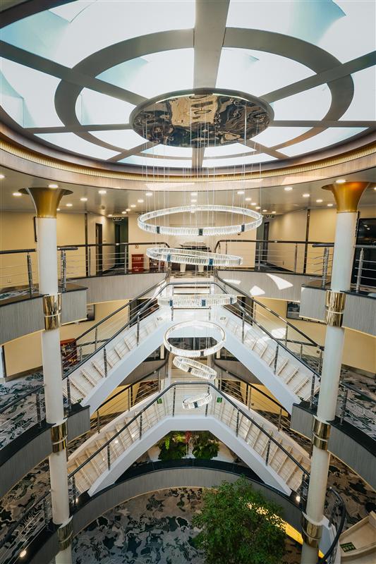 三峡长江壹号中庭