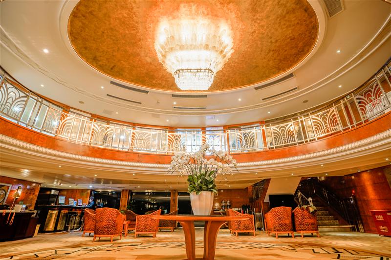 長江探索中庭大堂