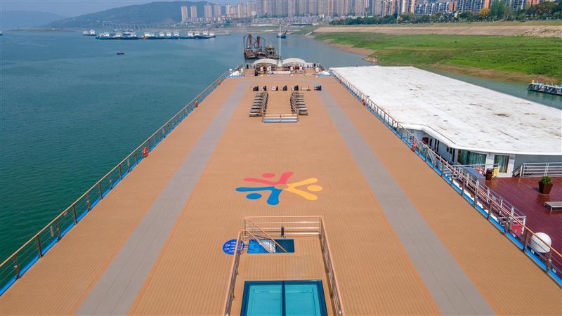 世紀凱歌陽光甲板