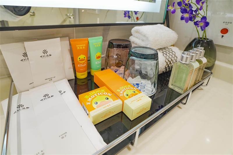 世纪绿洲家庭主题房