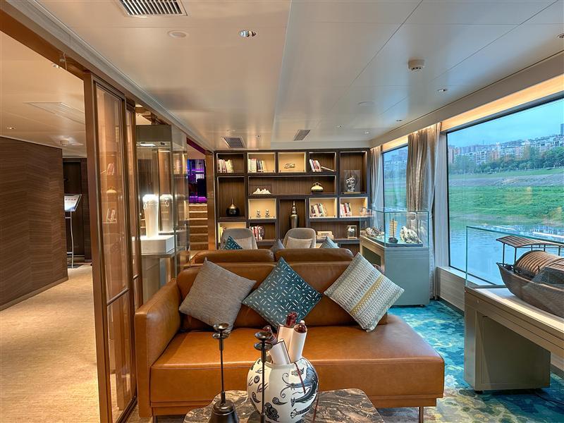 世纪绿洲江上书吧