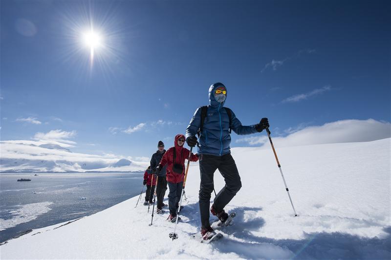 环球航海者号邮轮