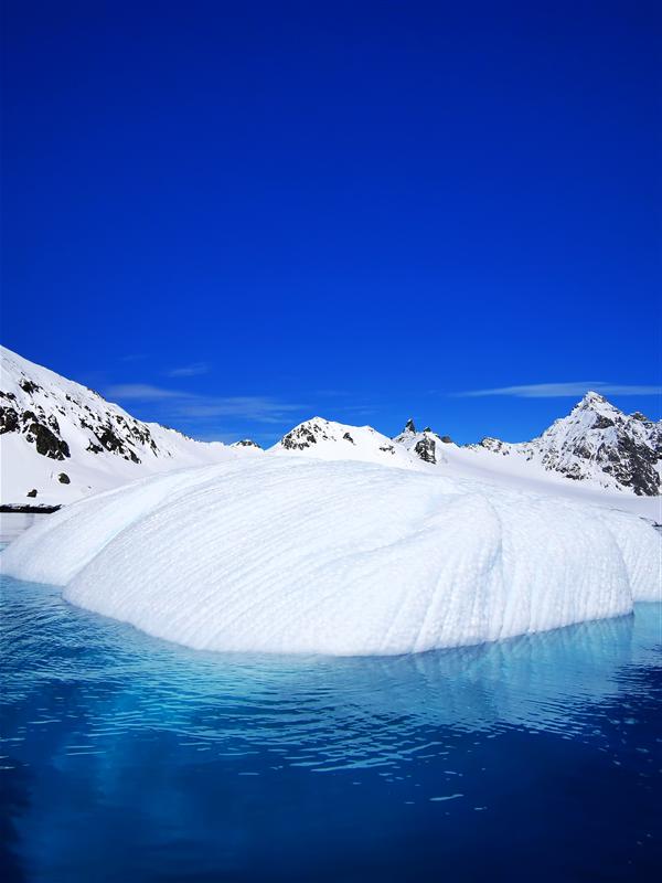 环球航海者号邮轮