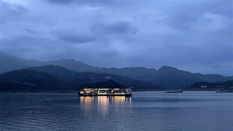 三峡游轮