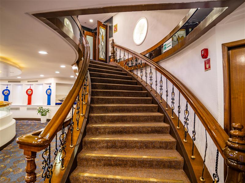 三峡奉节港宝塔坪码头美维凯蕾楼梯