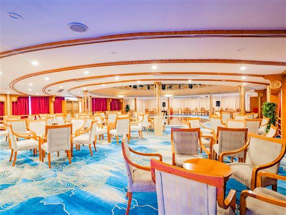 長江傳說號遊輪多功能娛樂廳