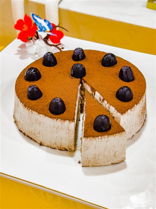 三峡长江贰号美食