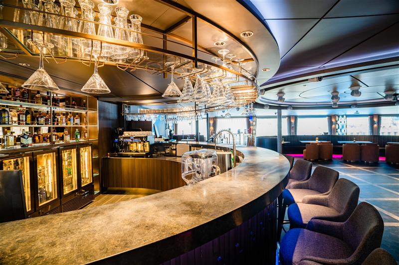 三峡朝天门世纪远航酒吧