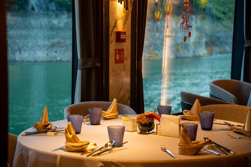 三峡世纪远航VIP餐厅