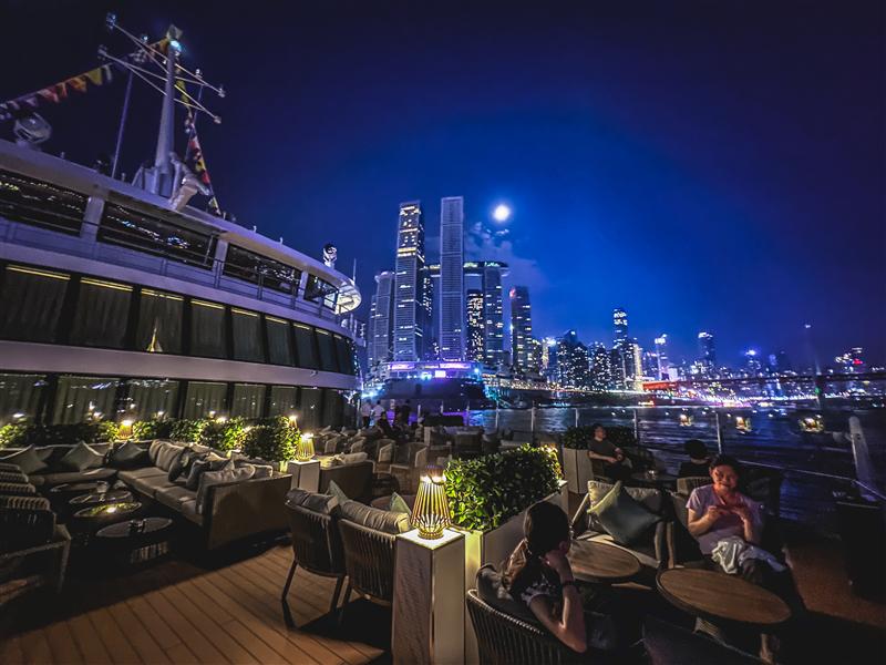 三峽世紀遠航茜茜酒廊