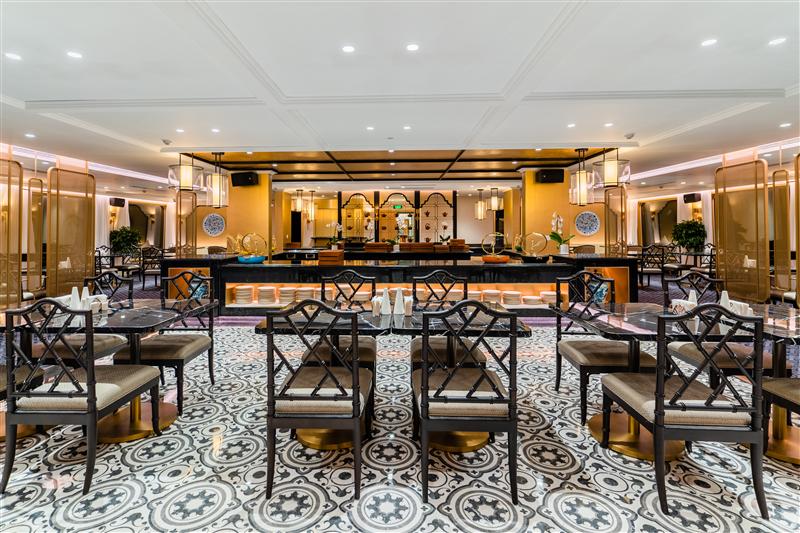 新長江探索王朝餐廳