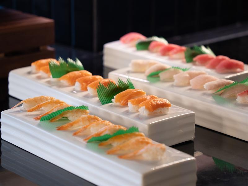 新長江探索自助餐美食