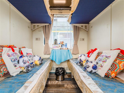 安逸号熊猫归阁四人间图片