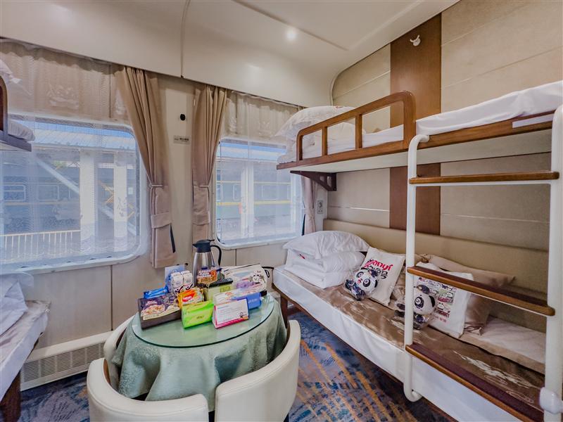 熊猫雅舍 高级四人间