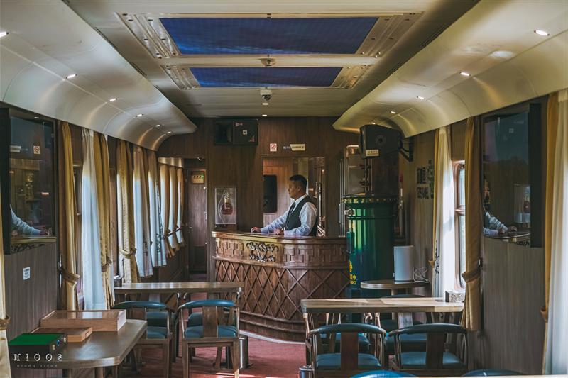 那达慕·沙龙车