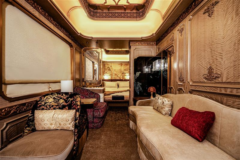 丝路梦享号列车客房1