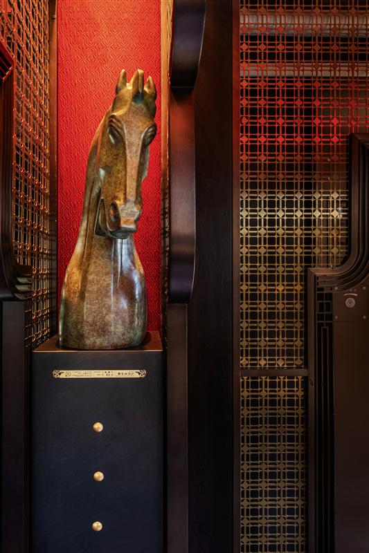 丝路梦享号列车内公共空间1