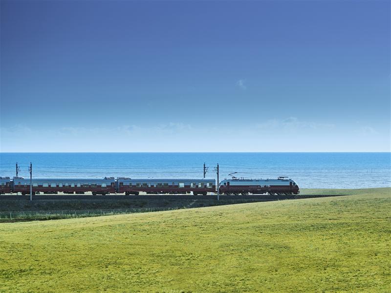 丝路梦享列车外观