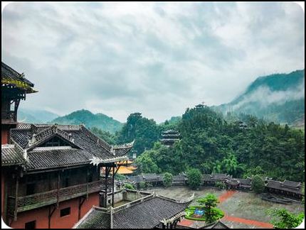 重庆 彭水 蚩尤九黎城 广场 夏季 杨志熠