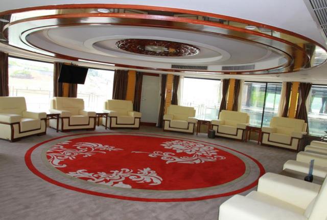 高峽平湖5號遊船小會議室