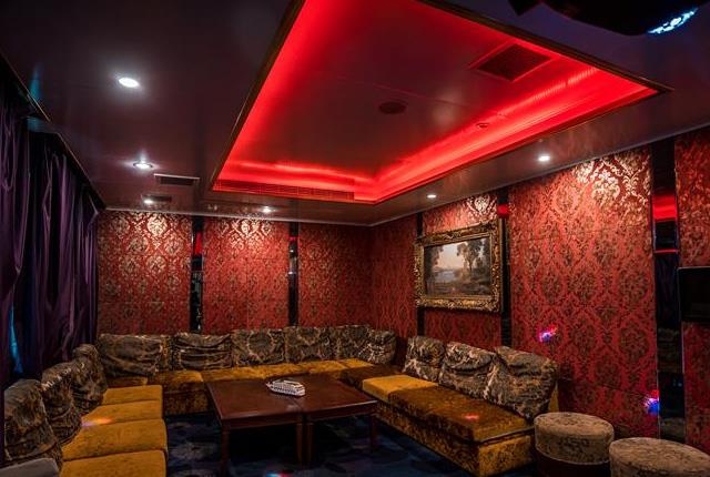 Yangtze Gold No.3 Cruise-KTV