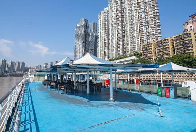 黃金6號遊輪陽光甲板