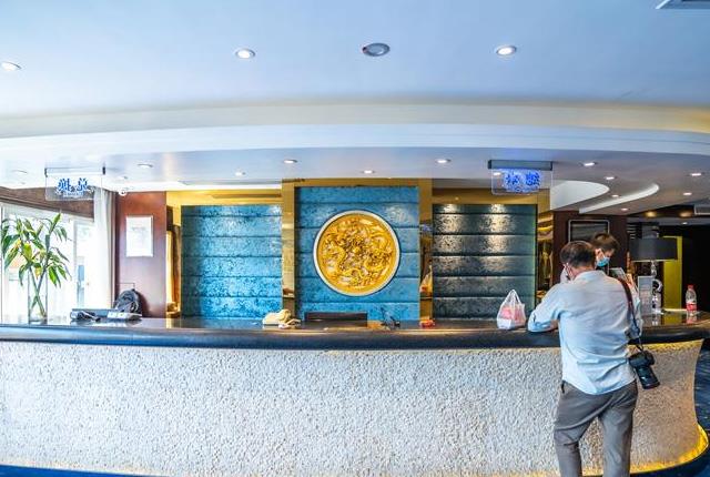 Victoria Jenna Cruise-Reception