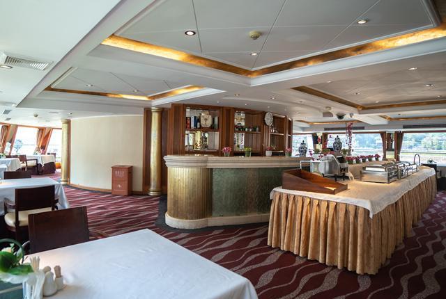 Interstellar Crystal Cruise-VIP Restaurant 1