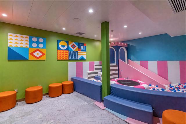 Yangtze No.3 Cruise-Children's Playground