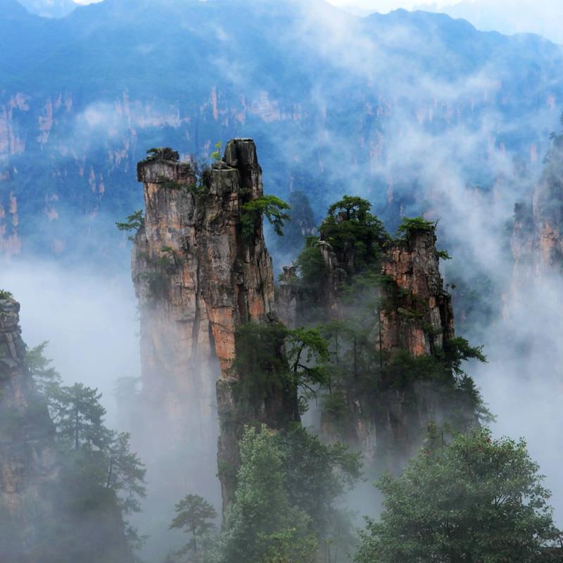 张家界森林公园+土司城+天门山火车双座5日游