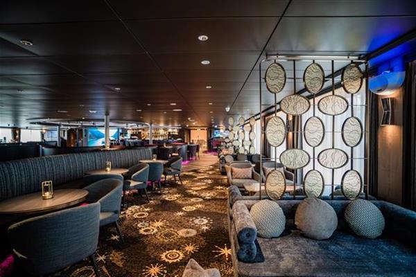 世紀遠航號遊輪酒吧