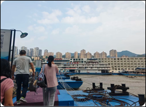 世纪凯歌号三峡游轮随拍2