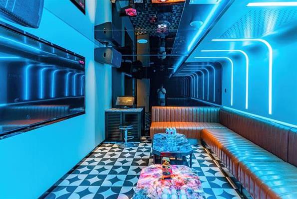 長江如歌號遊輪KTV