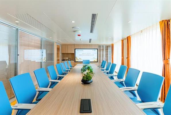 長江如歌號遊輪會議室