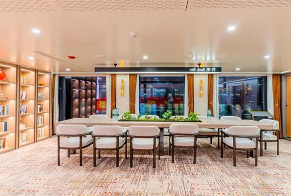 長江如歌號遊輪求索書吧