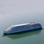 三峽星際領航號遊輪 12.08-12.29期間紅葉節航次盛大起航 B線航次特惠：贈送接送站、一日遊、白帝城、登船晚餐、特色餐