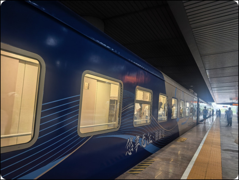 雪国号列车外观